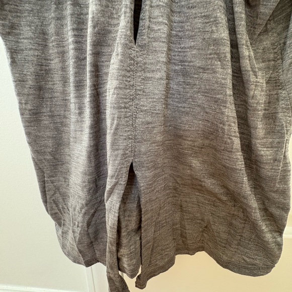 lululemon athletica Tank Top - Picture 4 of 4
